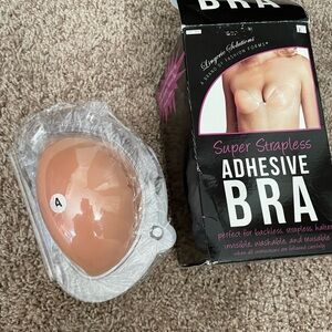 Lingerie Solutions strapless adhesive bra